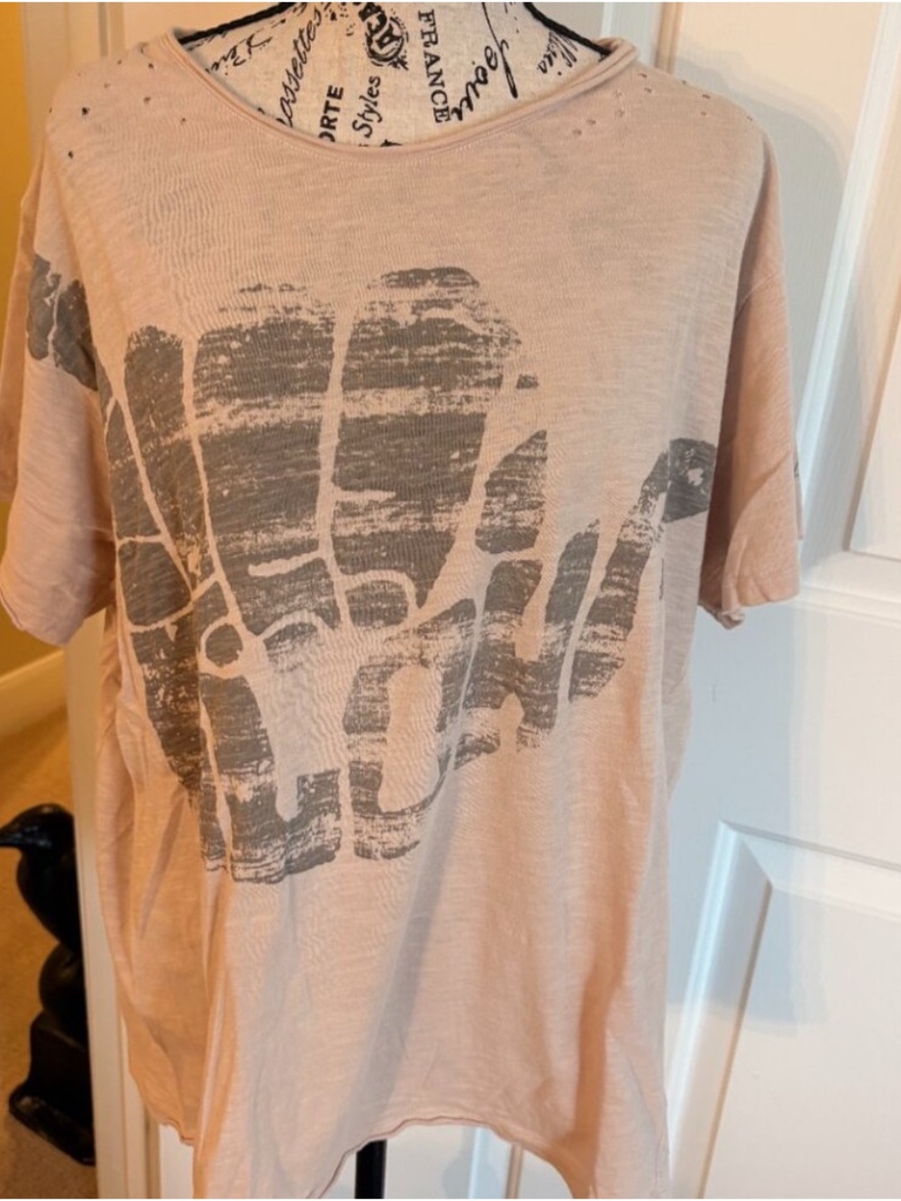 Magnolia Pearl Blush Short Sleeve Tee with Distressed Gray Graphic